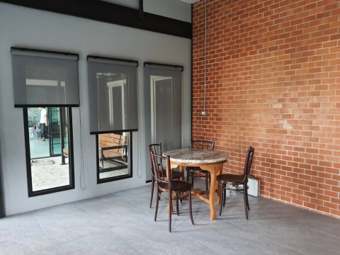 ม่านม้วน Sunscreen